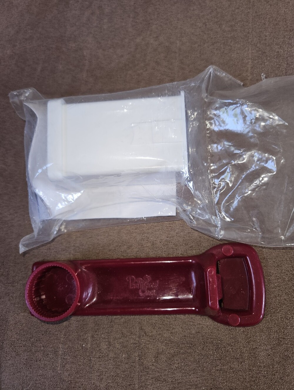 The Pampered Chef Easy Opener Magnetic Bottle Opener/NIP Corn Butterer